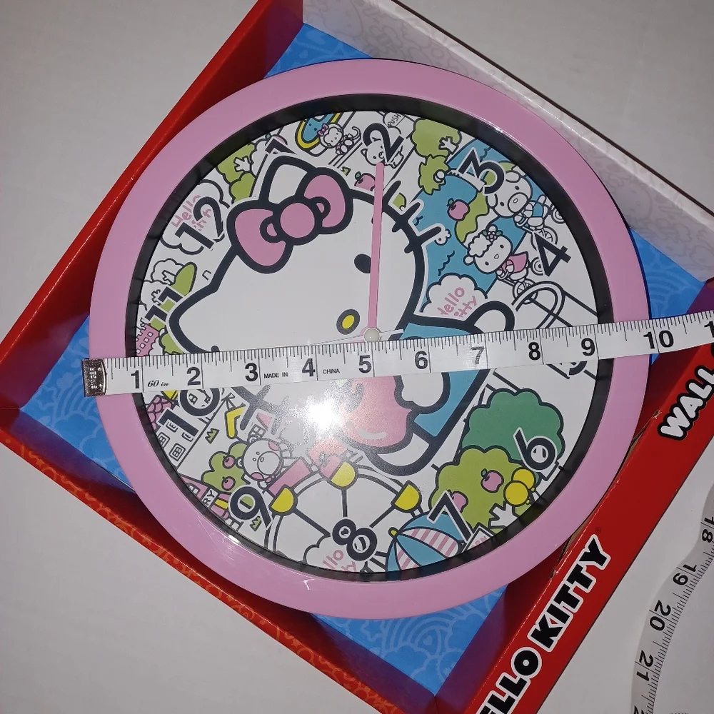 Hello Kitty Wall Clock, Analog, Apple Trees, Pink